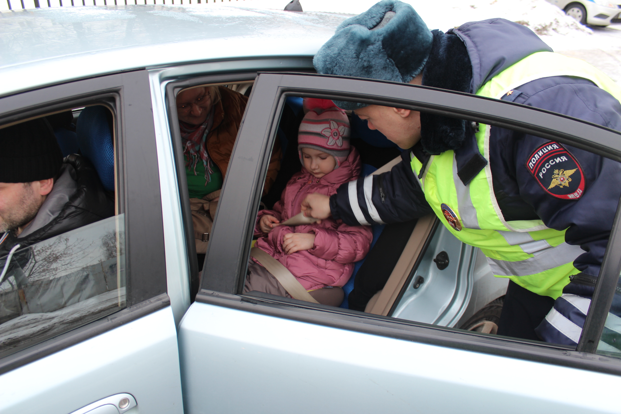 штраф за ребенка без кресла в автомобиле