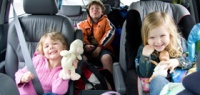 В каком возрасте ребенок может ездить в машине без автокресла?